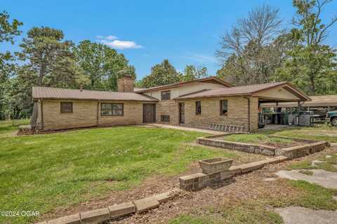 2984 Oak Ridge Drive, Neosho, MO 64850