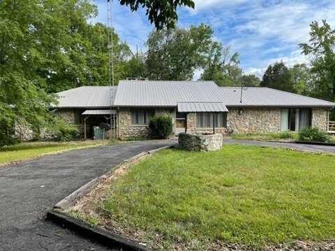 824 W Pleasure Point, Maceo, KY 42355