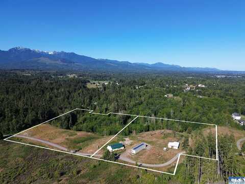 1002 Lemmon Rd, Port Angeles, WA 98362