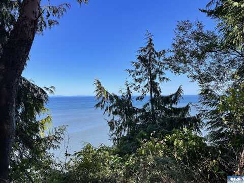 9999 S Breakerpoint Pl, Port Angeles, WA 98363