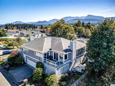 229 E 1st St # 4, Port Angeles, WA 98362