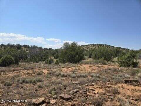 17 Outback Road, Ash Fork, AZ 86320