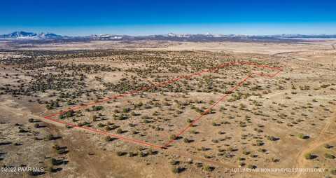 000 Headwaters Road, Paulden, AZ 86334