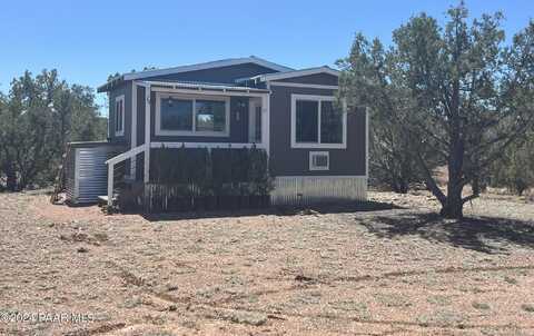 182 NE Cooks Trail, Ash Fork, AZ 86320