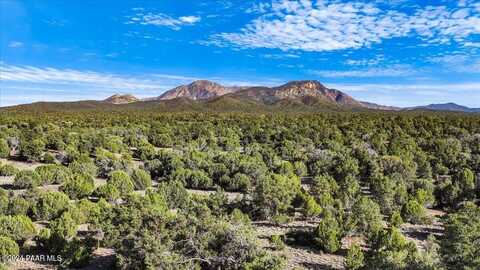 8475 W Meadowlark Road, Prescott, AZ 86305