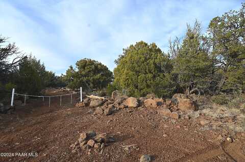 02 N Boulder Ridge Trail, Seligman, AZ 85337