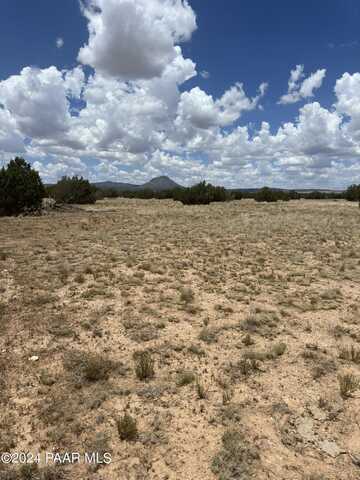 Lot 118d Prairie Dog Rd, Ash Fork, AZ 86320