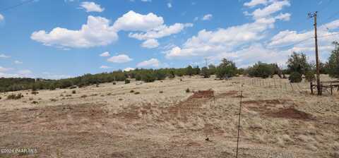 2544 N Double A Rnch Road, Ash Fork, AZ 86320