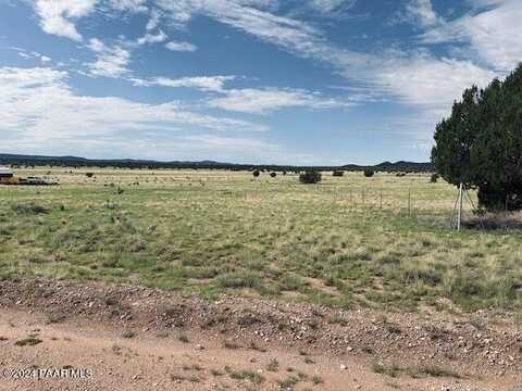 108-a Bucking Horse Road, Seligman, AZ 86337