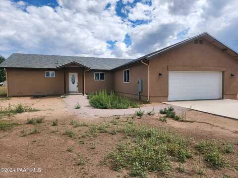 825 W Ranch House Road, Paulden, AZ 86334