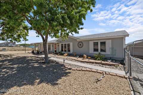 18437 Frontier Road, Peeples Valley, AZ 86332