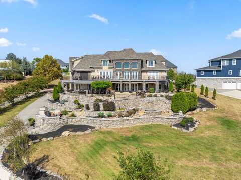 450 Riverbend Drive, Dandridge, TN 37725