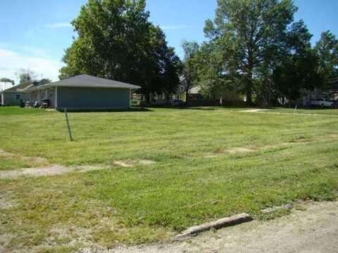 215 N West, Corydon, IA 50060