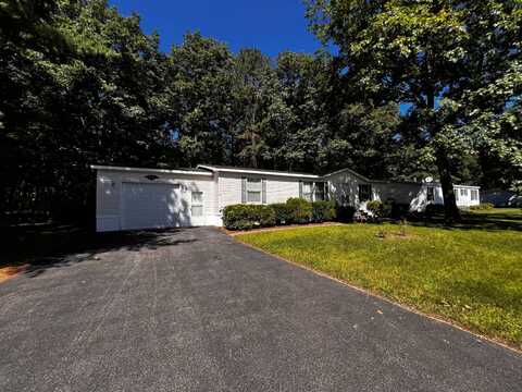 30 Marshbrook Crossing, Sanford, ME 04073