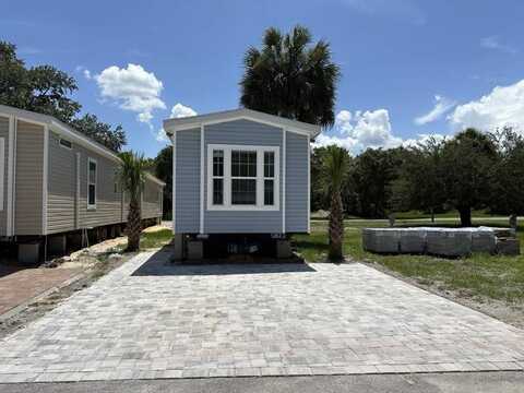 671 N. Dixie Ave., Titusville, FL 32796