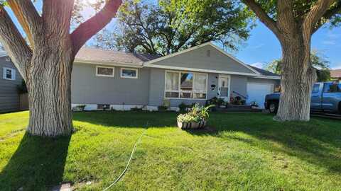 606 N. West Ave, Norton, KS 67654