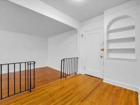 260 Ocean Parkway, Brooklyn, NY 11218