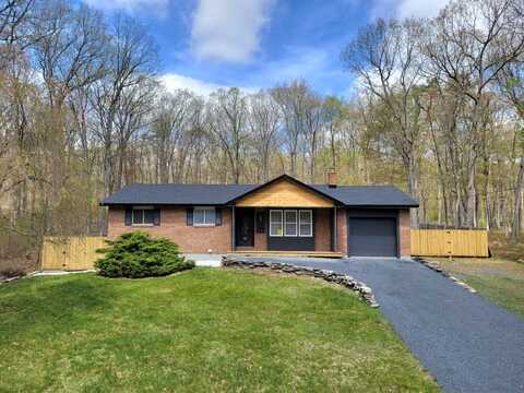 251 Marcel Dr, Dingmans Ferry, PA 18328