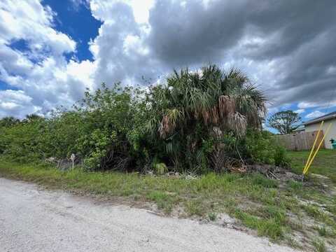 841 Beach St SW, Palm Bay, FL 32908