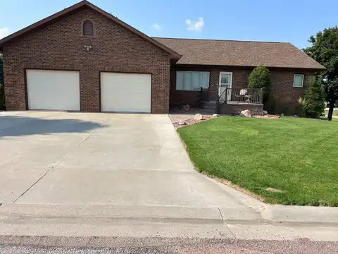 408 Seeley St, Creighton, NE 68729