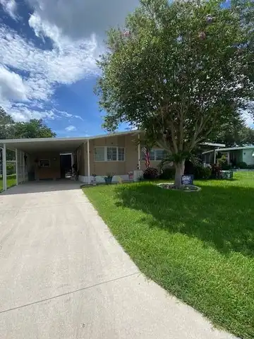 5743 Andover Circle, Sarasota, FL 34233