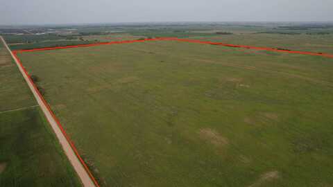 16 Ct Line Road, Central City, NE 68826