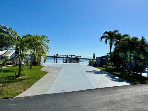 150 Smallwood Drive, Chokoloskee, FL 34138