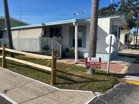 10562 70th Avenue, Seminole, FL 33772