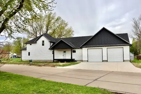 732 S 8th Street, Albion, NE 68620