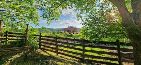 3789 Spring Valley Road, Alderson, WV 24910