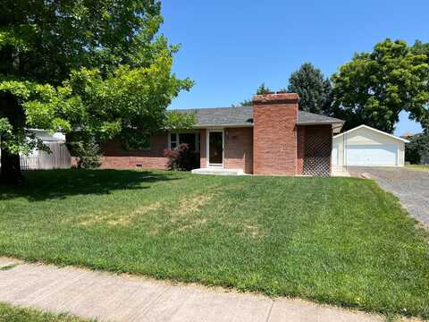 321 Dixie Ave., North Platte, NE 69101