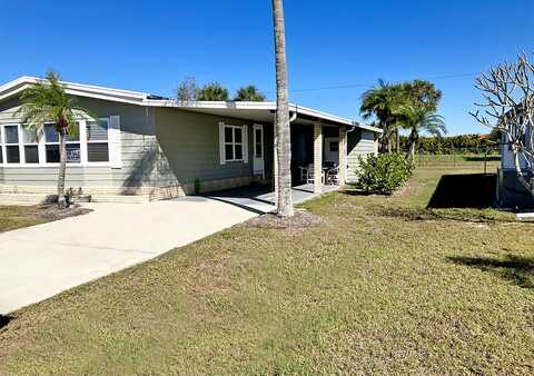 11541 N Carolina Dr, Bonita Springs, FL 34135