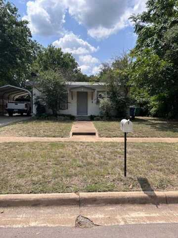 304 2nd Street, Graham, TX 76450