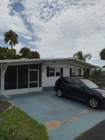 8440 US HWY 1, Micco, FL 32976