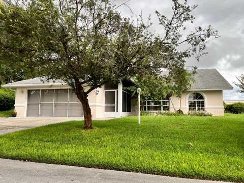 30 Crestview S Ct, Lake Placid, FL 33852