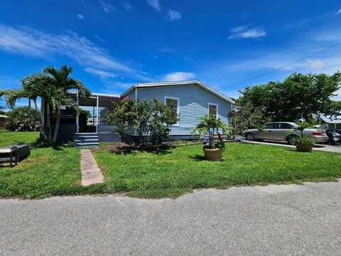 251 Mongoose Ln, North Fort Myers, FL 33917