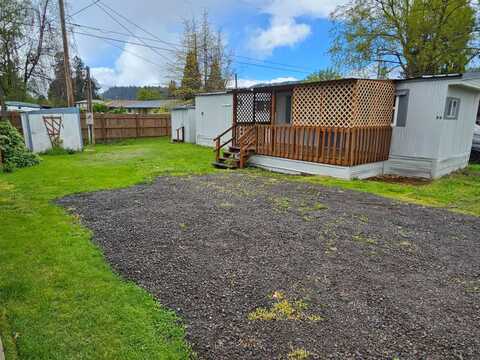 76332 Rainbow St., Oakridge, OR 97463