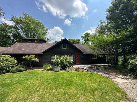 2705 Radebaugh Rd, Jeanette, PA 15644