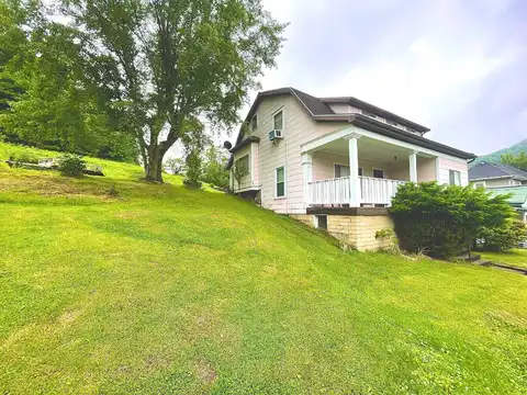 223 Birch Street, Gassaway, WV 26624