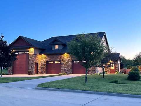 203 Prairie Place, Corning, IA 50841