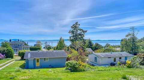 661 Driftwood Lane, Point Roberts, WA 98281