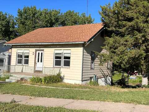 821 Arapahoe, Benkelman, NE 69021