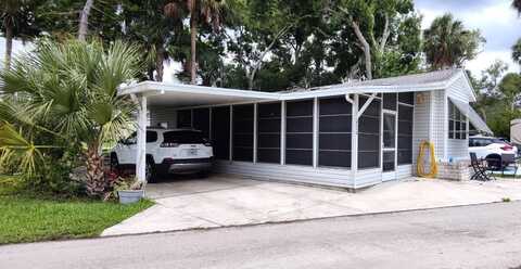 17200 Pioneer St, North Fort Myers, FL 33917