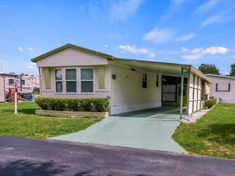 38528 Hummingbird Court, Dade City, FL 33525