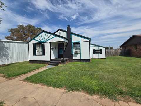 224 Barnes Ave, Alva, OK 73717