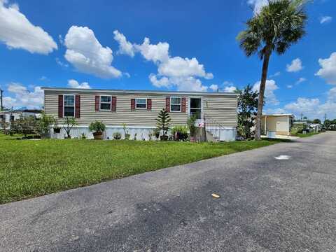 4293 Hitzing Ave, North Fort Myers, FL 33903