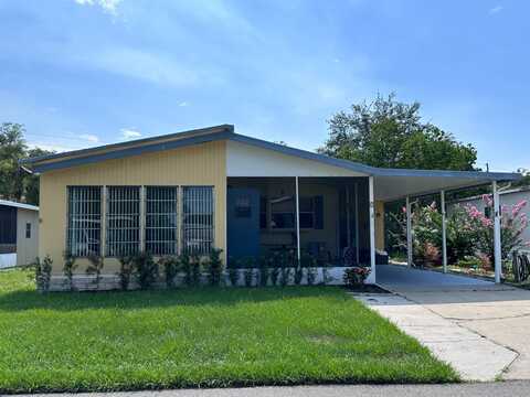 7 Kristine Drive, Sorrento, FL 32776