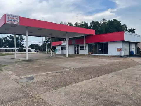 313 Tunica Drive, Marksville, LA 71351