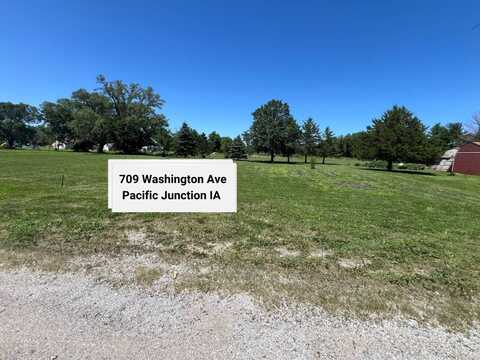 709 Washington Ave, Pacific Junction, IA 51561