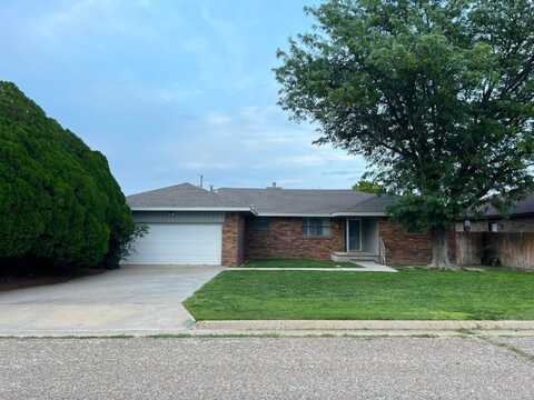 1927 Chisholm Dr, Guymon, OK 73942